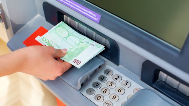 Eleganter Bankraub – manche Geldautomaten lassen sich in weniger als 20 Minuten hacken