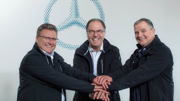 Berlin: Mercedes-Benz montiert Antriebsmodule für Elektroautos