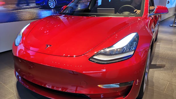 Tesla kauft Hersteller von Akkufertigungsanlagen