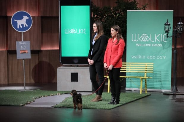 Anna-Alexia Hoffmann (l.) und Lisa Jedlicki von Walkie (Foto: MG RTL D)