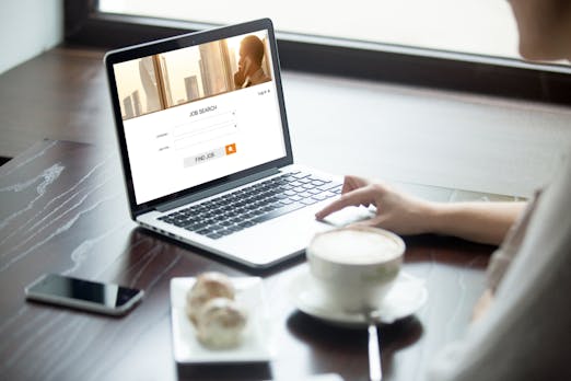 Rote Karte für Recruiter: So schlecht sind deutsche Karriere-Websites