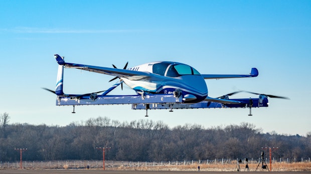 Fliegender Prototyp: Autonomes Boeing-Lufttaxi hebt ab