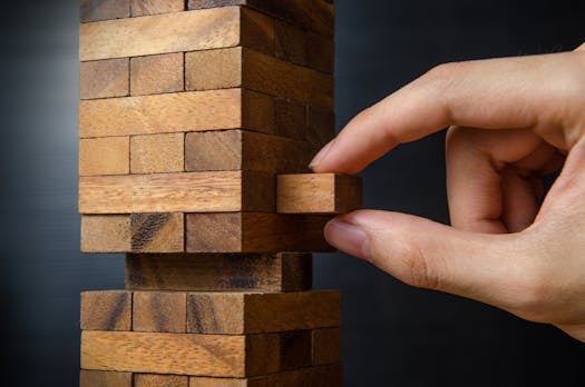 Fast so gut wie ein Mensch: Roboter lernt Jenga