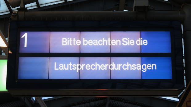 Für mehr Entspannung am Bahnsteig – DB testet intelligentes Soundsystem im Realbetrieb