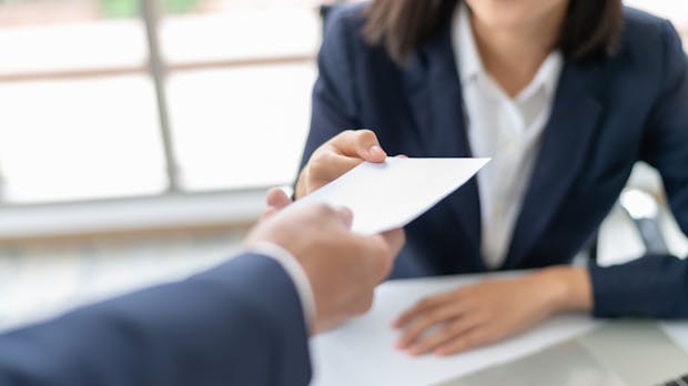 Wer vertragsbrüchig wird, soll sich zum Teufel scheren – warum Boni Käse sind