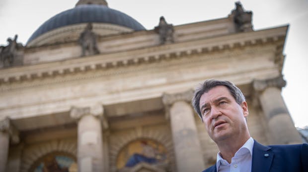 Schnelle Forderungen nach Regeln für soziale Netzwerke: Söder lehnt ab