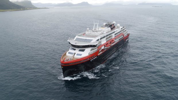 Erstes batteriebetriebenes Kreuzfahrtschiff verlässt die Werft