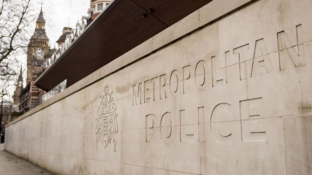 Unbekannte fordern im Namen von Scotland Yard Freilassung von Rapper