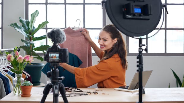 Studie: Jeder 5. folgt Influencer-Empfehlung beim Shoppen