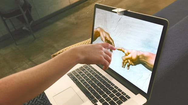 Diese Bastler verwandeln Macbook-Bildschirm in Touchscreen – für nur 1 Dollar