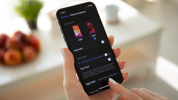 iPhone: Dark Mode spart ordentlich Akku