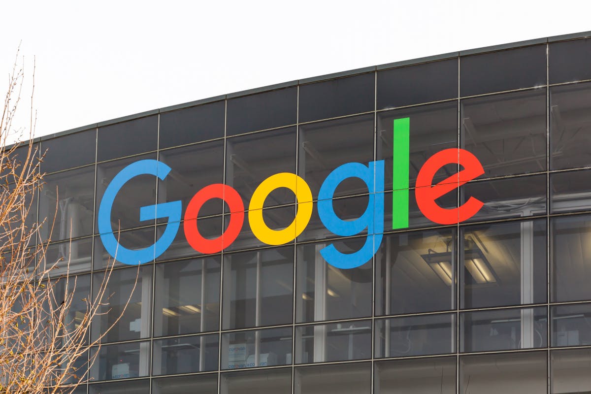 Google wehrt sich ab heute gegen eine EU-Kartellstrafe in Milliardenhöhe, die wegen des Dienstes Google Shopping verhängt wurde.