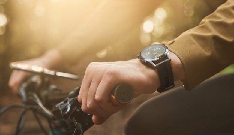 Mit der HUAWEI Watch GT 2 kannst du ganz einfach Routine in dein Sportprogramm integrieren. (Foto: Huawei)
