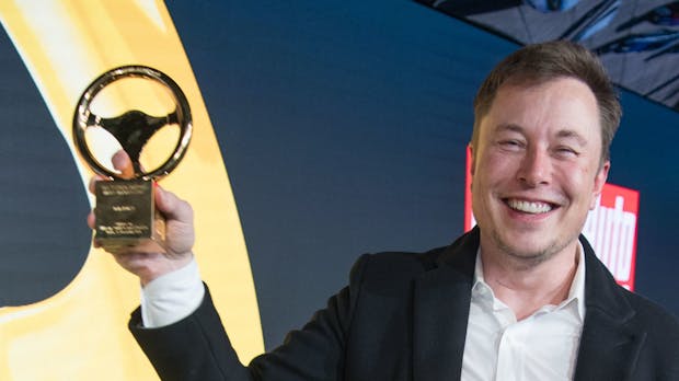 5 Dinge, die du diese Woche wissen musst: Tesla wird zu „Made in Germany“ – ein Düsseldorfer profitiert