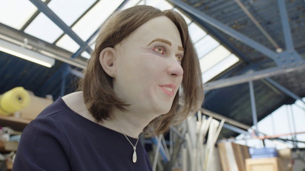 Diese Puppe zeigt dir, was 20 Jahre Bürojob mit deinem Körper machen