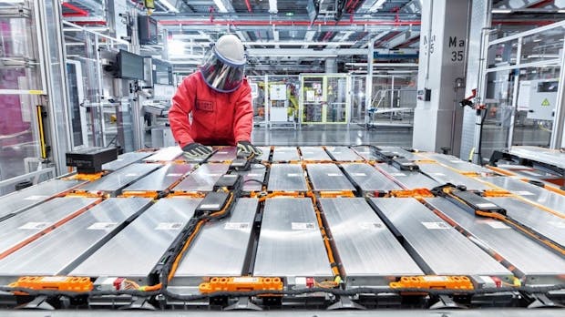 Elektromobilität: Audi und Umicore recyceln Autoakkus