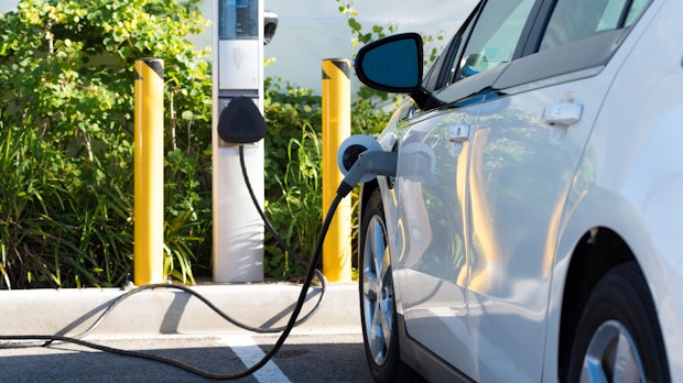 Kochsalz statt Lithium: Forschern könnte endlich ein Akku-Durchbruch gelungen sein