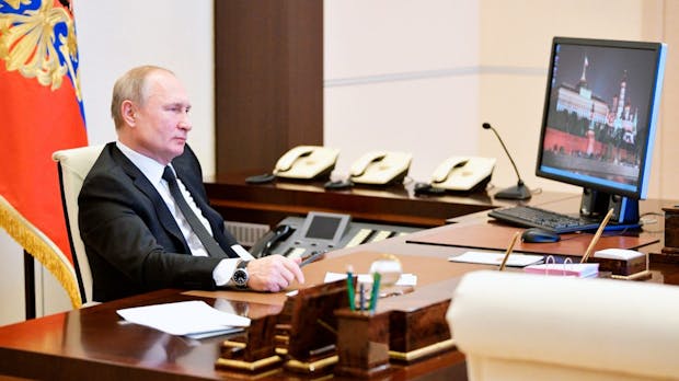 Windows 10? Fehlanzeige! Darum nutzt Wladimir Putin noch Windows XP