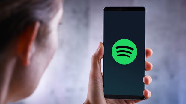 Spotify testet Musikvideo-Funktion, läuft Youtube Music hinterher
