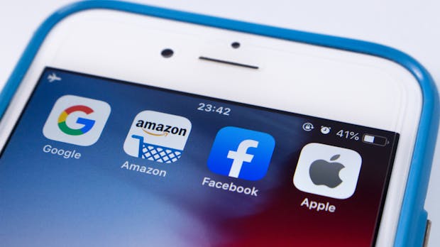 Frankreich reicht es: Digitalsteuer für Facebook & Co. startet