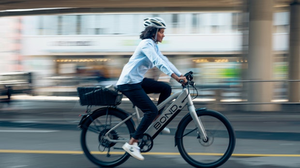 45 Stundenkilometer schnell: Free Now und Bond bringen E-Bikes nach Hamburg