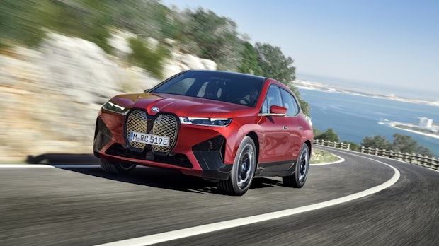 BMW iX startet ab 77.300 Euro – Marktstart Ende 2021