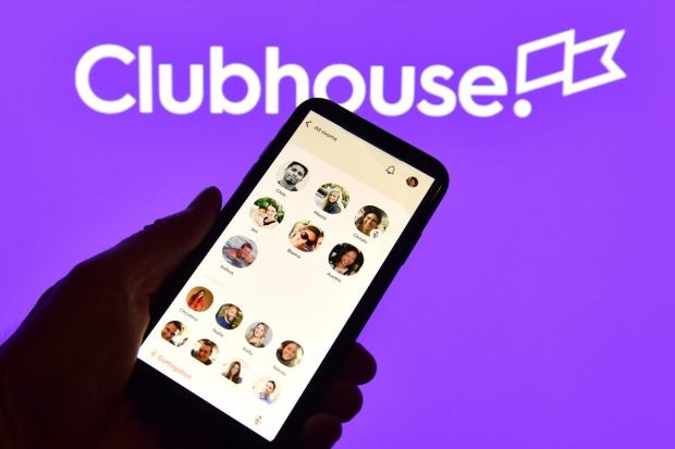 Die Hype-App Clubhouse legt Schattenprofile an – und Datenschützer sind nicht begeistert. (Foto: dpa)
