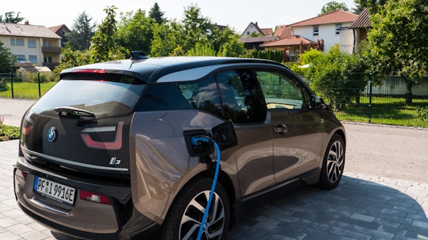 Elektromobilität: Das Elektroauto mit der Photovoltaikanlage laden