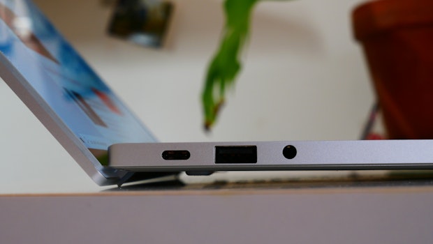 Razer Book 13 – Anschlüsse links. (Foto: t3n)