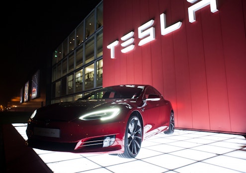  Trotz rosiger Prognose: Tesla-Bulle Ron Baron verkauft 1,7 Millionen Tesla-Aktien