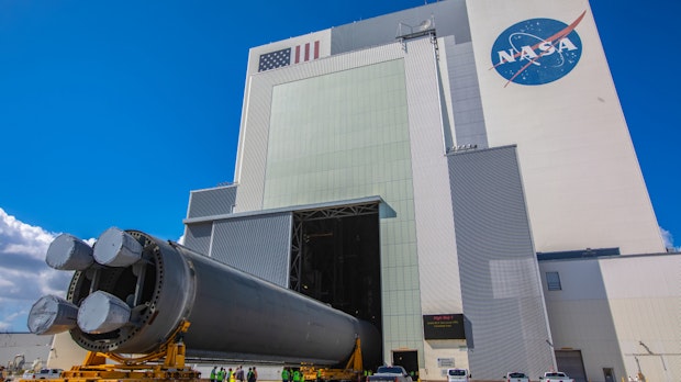Bezos gegen Musk: US-Behörde friert Nasa-Vertrag mit SpaceX ein