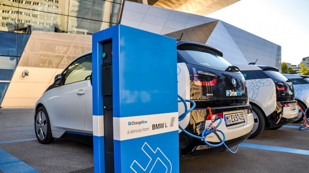 BMW und Ford investieren in Feststoffbatterie-Spezialisten Solid Power